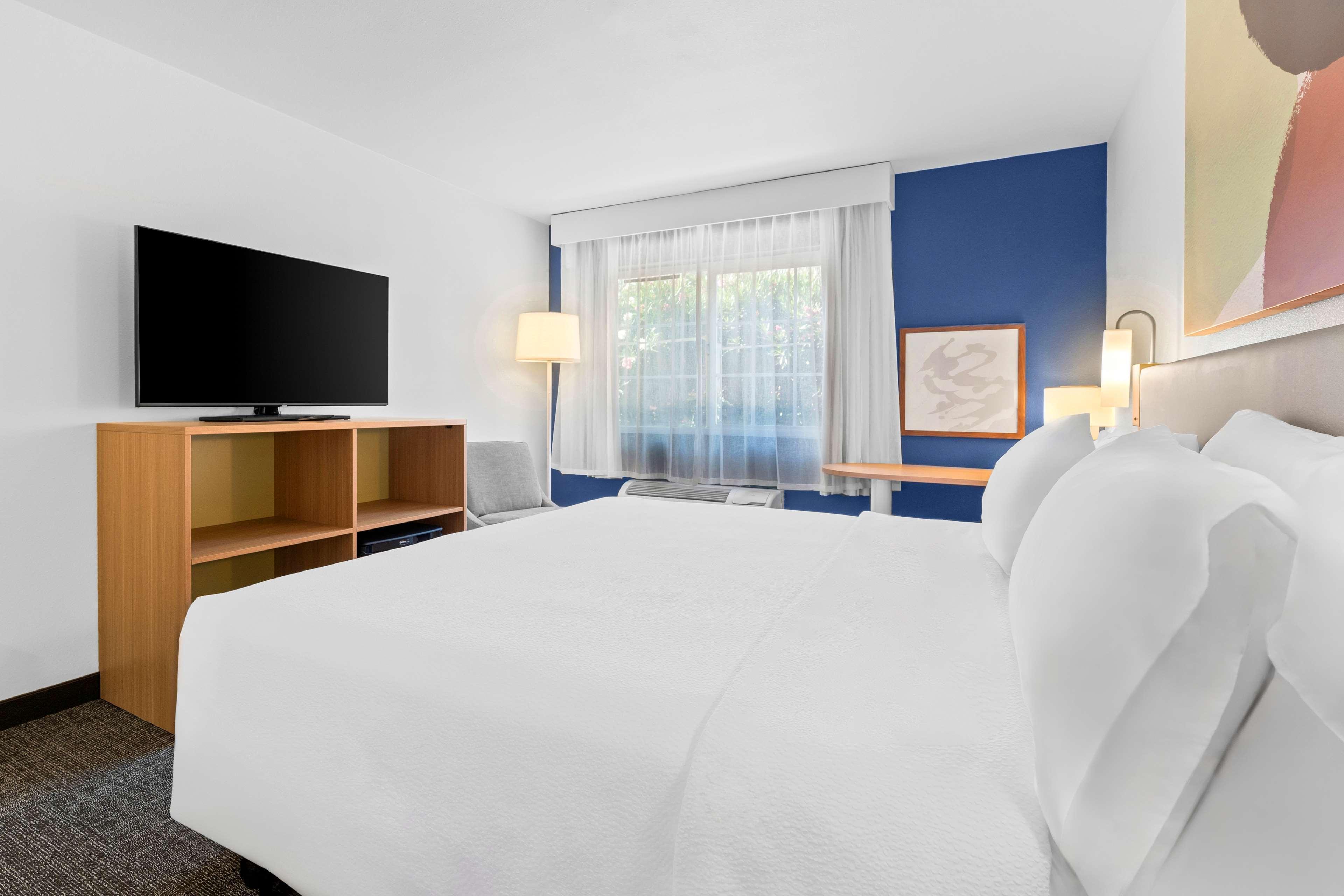 Spark By Hilton โมเดสโต ภายนอก รูปภาพ